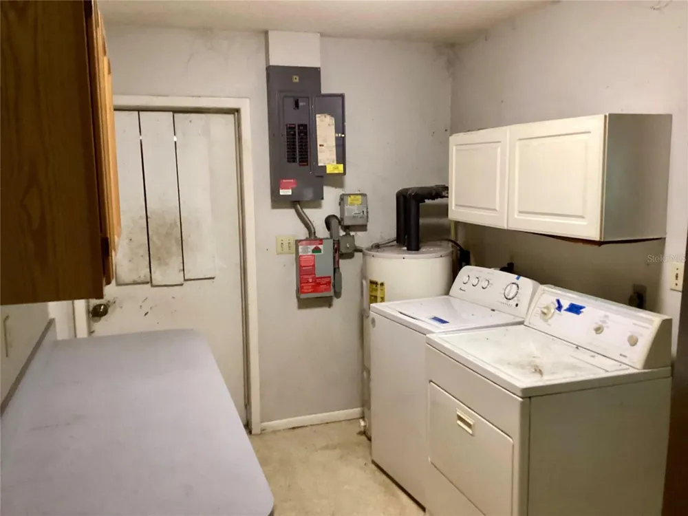 2804 61ST STREET E Palmetto, FL 34221