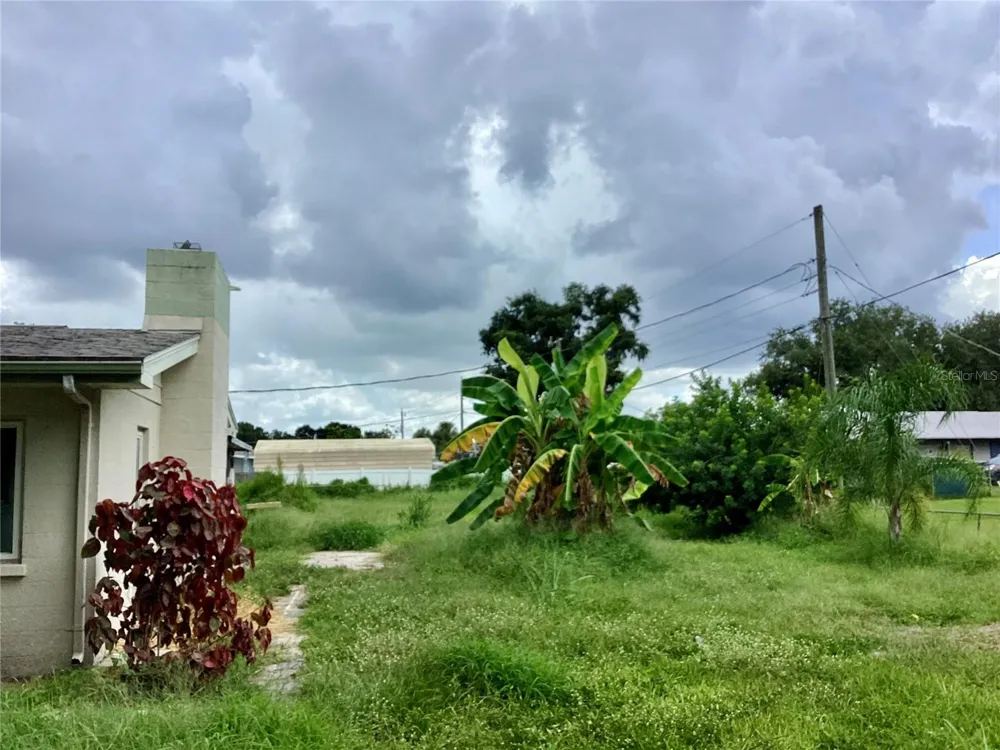 2804 61ST STREET E Palmetto, FL 34221