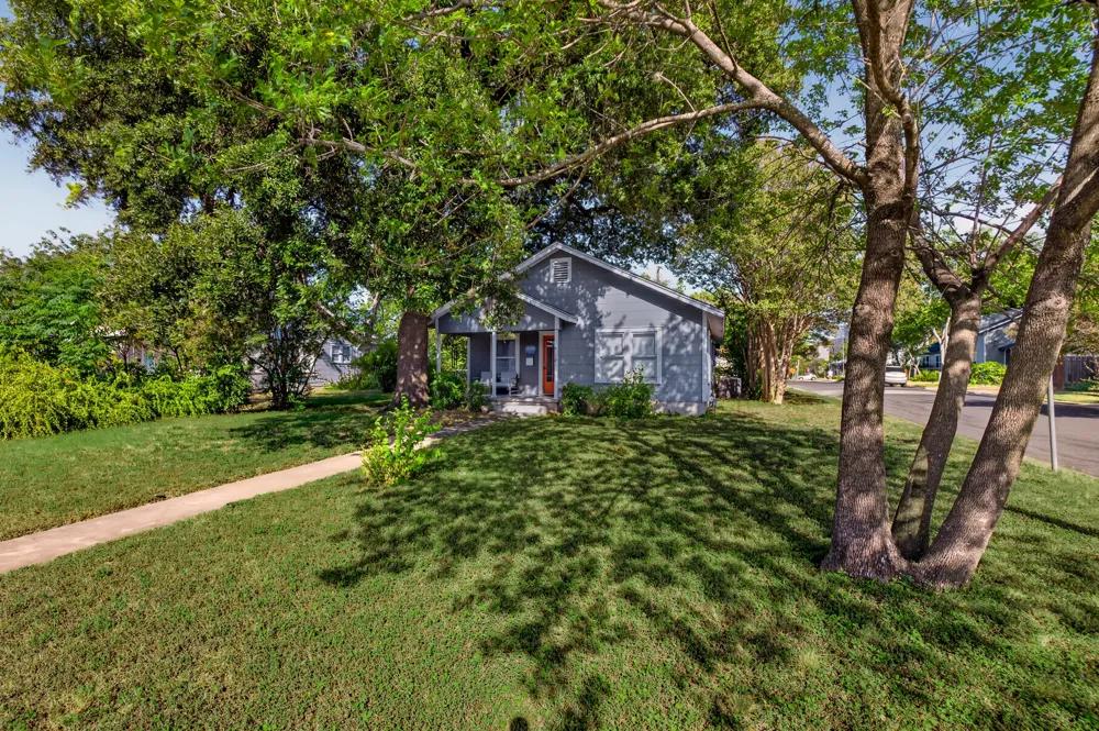 4112 Marathon Boulevard Austin, TX 78756
