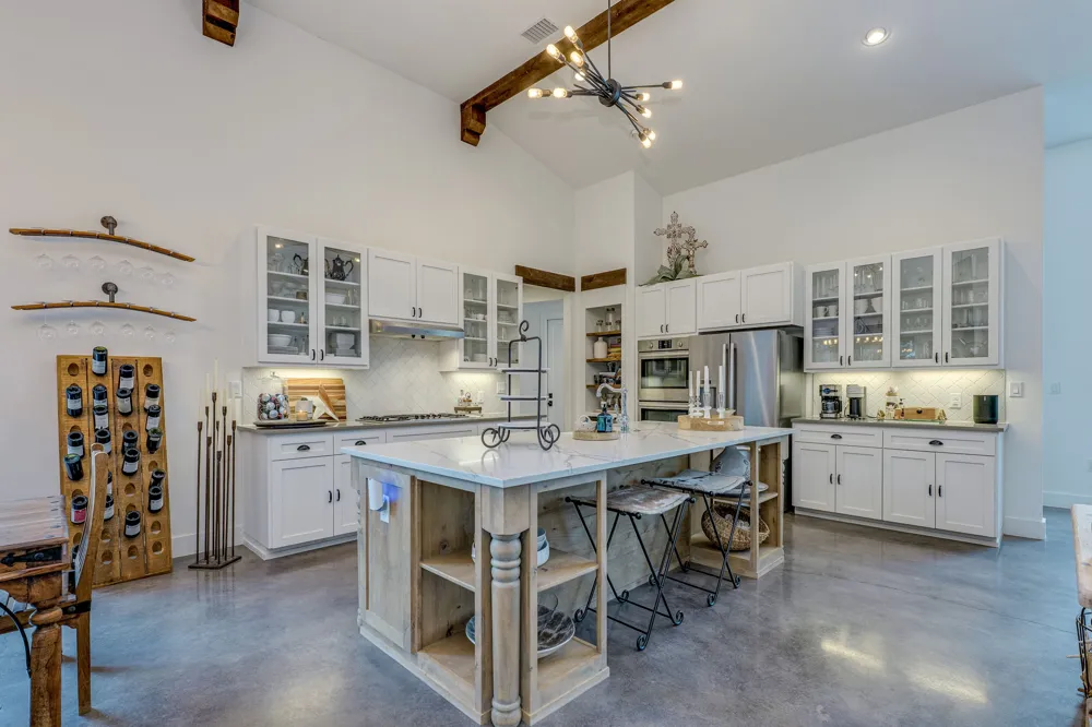 1271 Toro Pass Wimberley, TX 78676