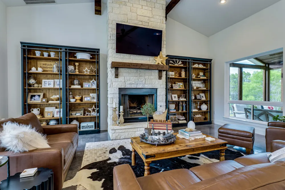 1271 Toro Pass Wimberley, TX 78676