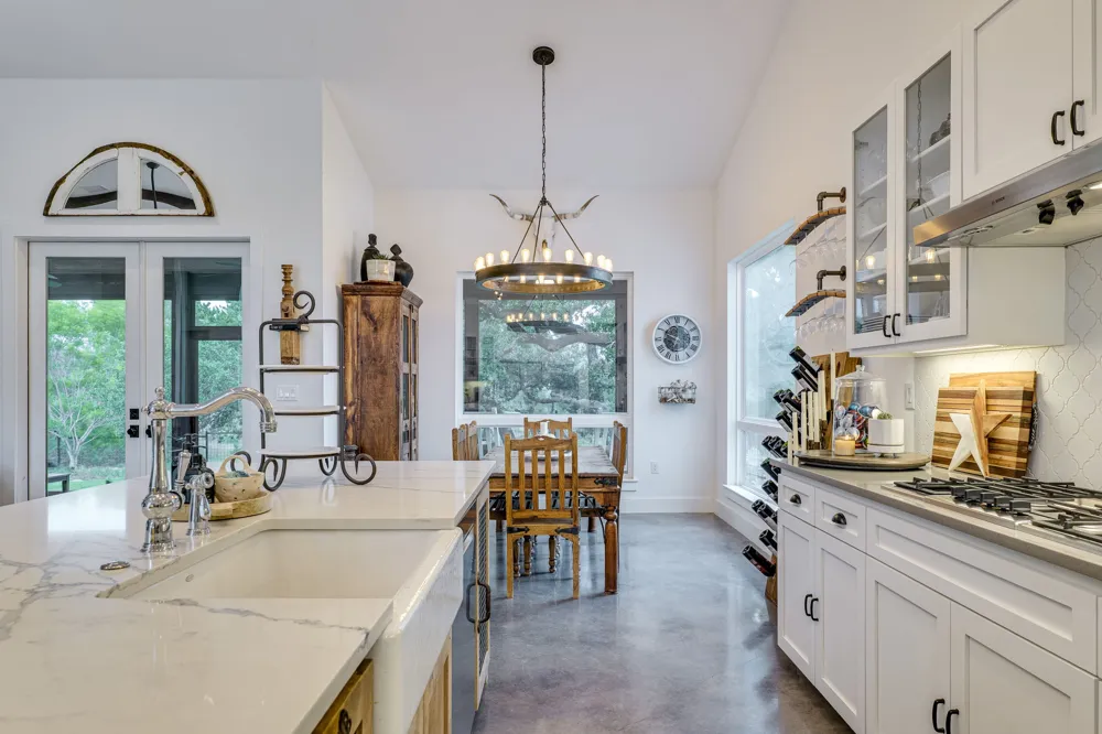 1271 Toro Pass Wimberley, TX 78676