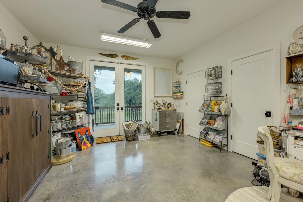 1271 Toro Pass Wimberley, TX 78676
