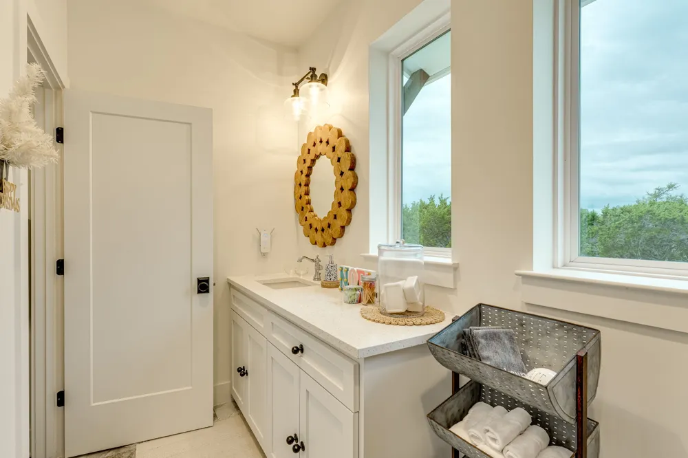 1271 Toro Pass Wimberley, TX 78676