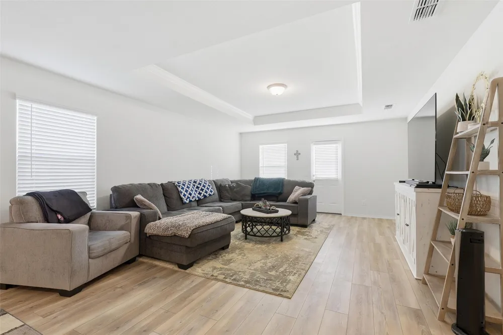10101 Newtown Drive Fort Worth, TX 76036