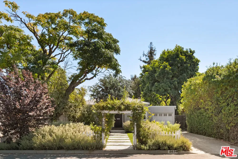 5620 Matilija Avenue Los Angeles, CA 91401