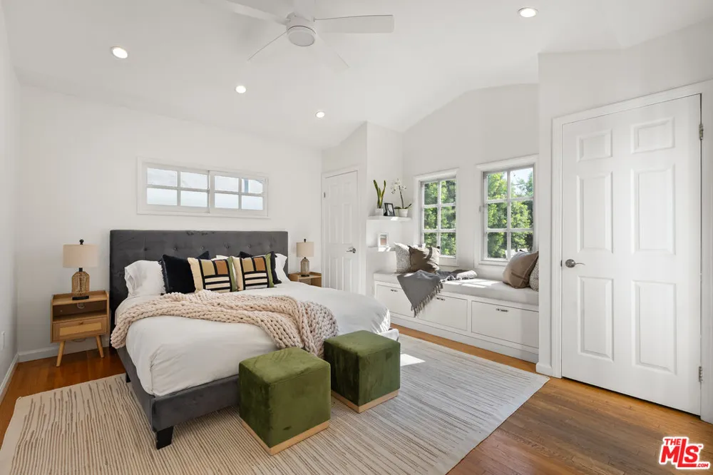 5620 Matilija Avenue Los Angeles, CA 91401