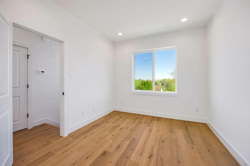 2810 Mills Street Houston, TX 77026