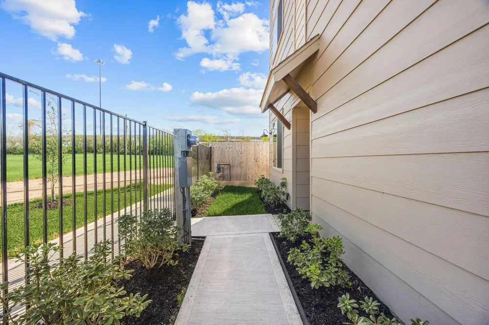 2810 Mills Street Houston, TX 77026