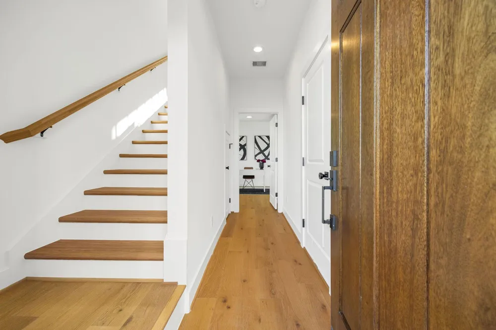 2810 Mills Street Houston, TX 77026