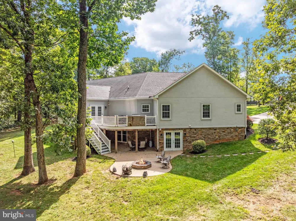 632 STONYMEADE DRIVE Winchester, VA 22602