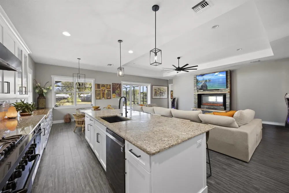 5458 Silver Oak Drive Fort Pierce, FL 34982