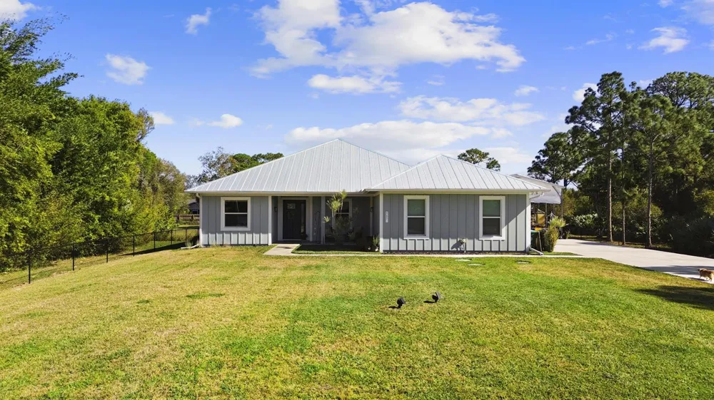 5458 Silver Oak Drive Fort Pierce, FL 34982