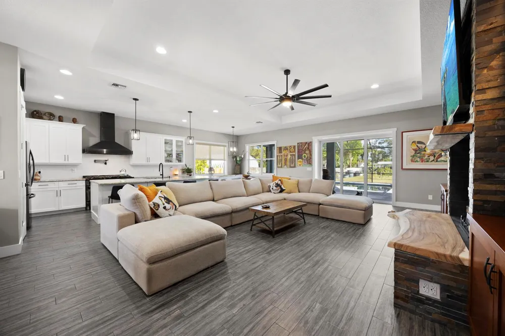 5458 Silver Oak Drive Fort Pierce, FL 34982
