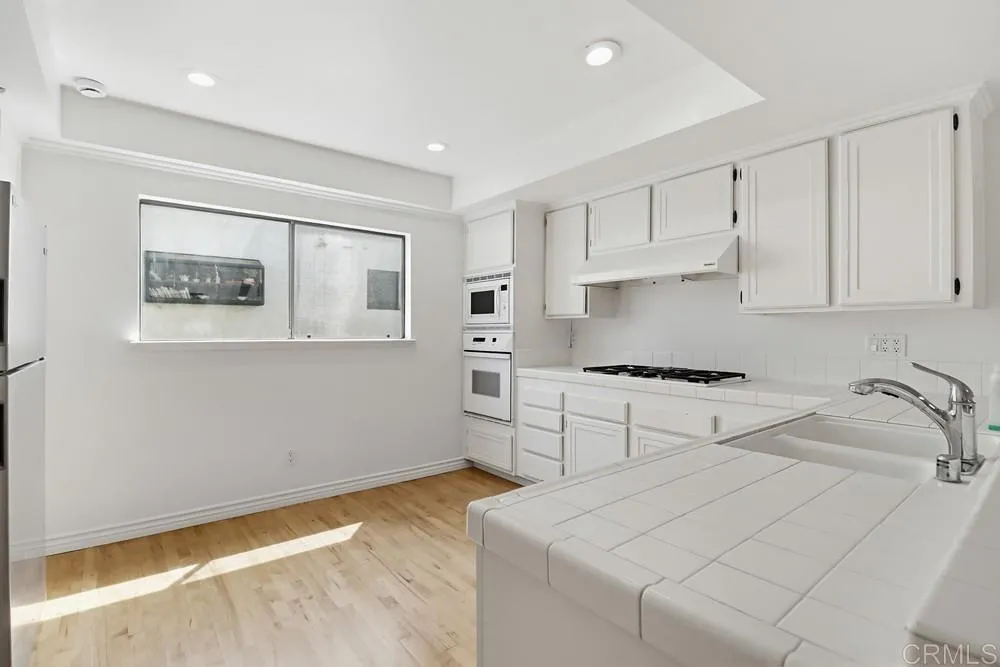 7340 Caminito Carlotta San Diego, CA 92120