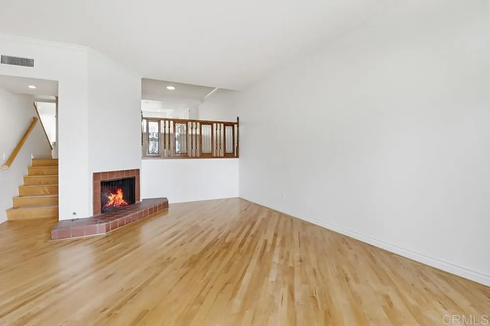 7340 Caminito Carlotta San Diego, CA 92120