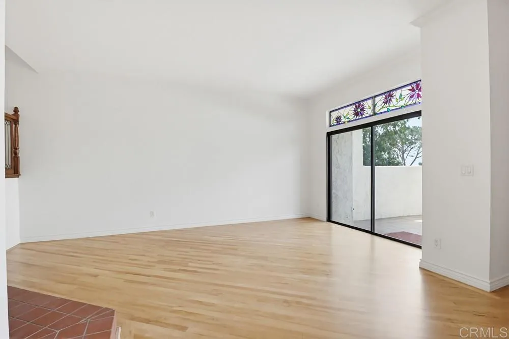 7340 Caminito Carlotta San Diego, CA 92120