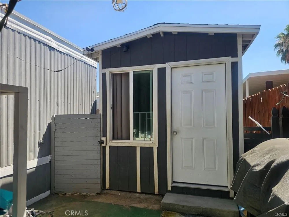 350 San Jacinto #143 Perris, CA 92571