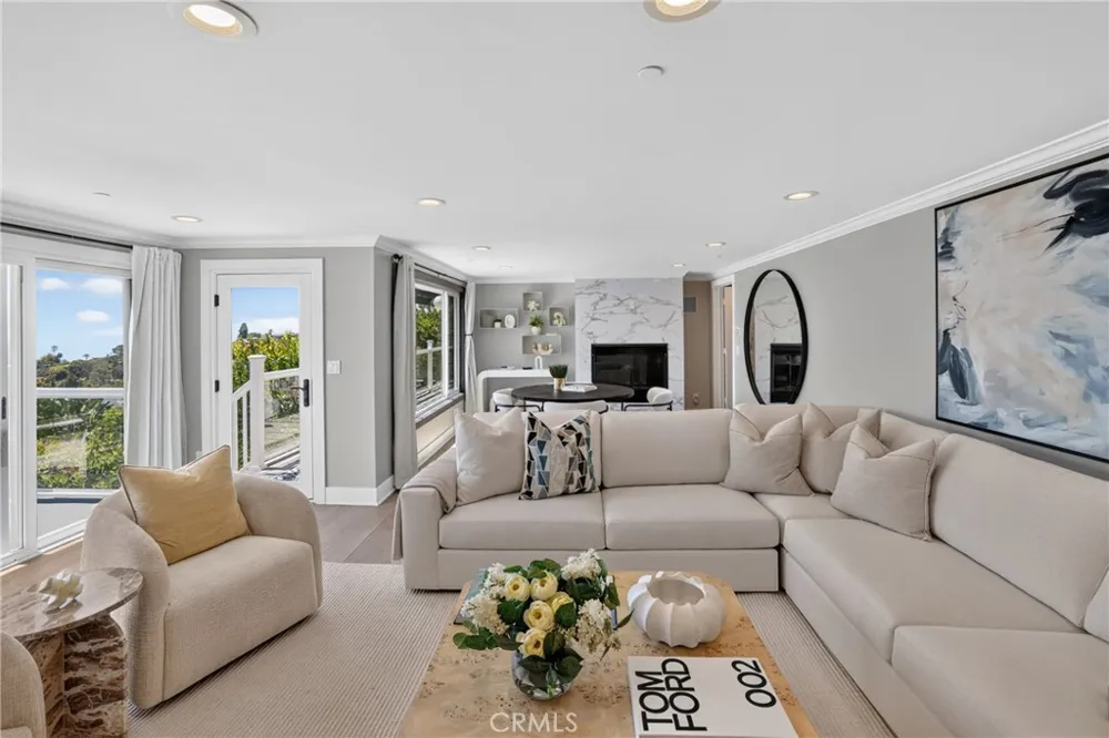 1414 Mar Vista Laguna Beach, CA 92651