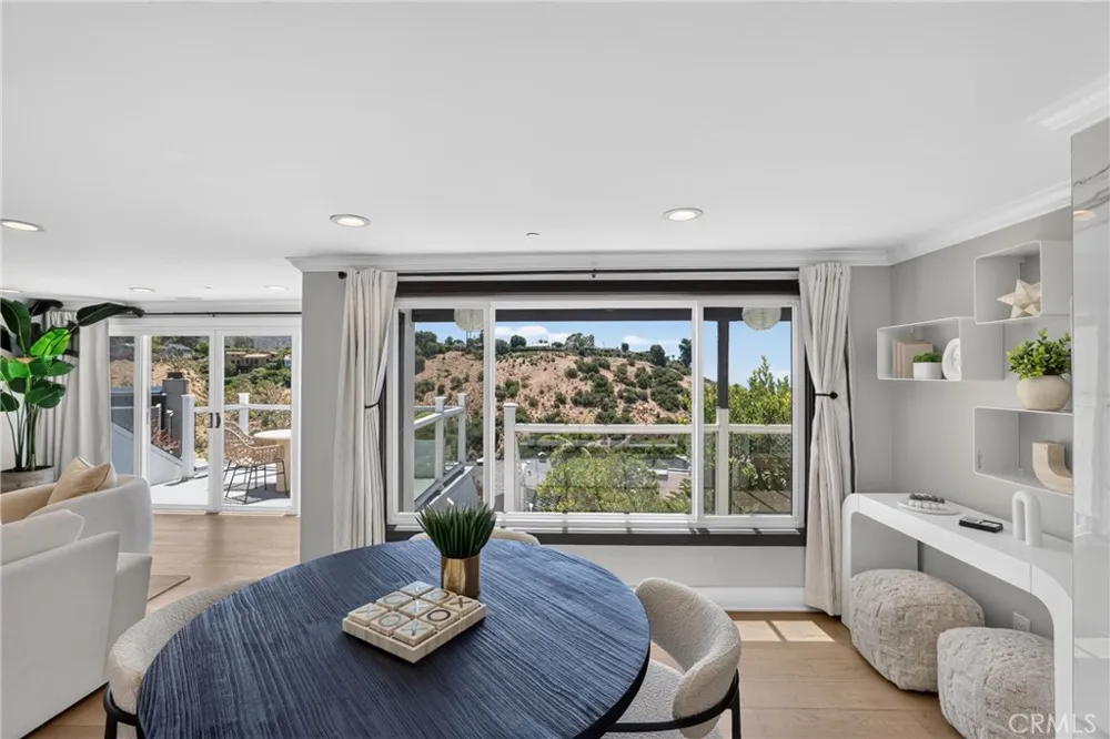 1414 Mar Vista Laguna Beach, CA 92651