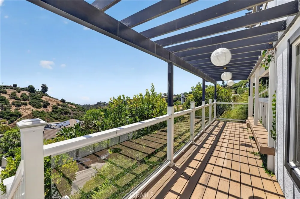 1414 Mar Vista Laguna Beach, CA 92651
