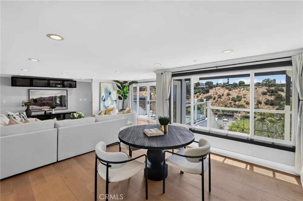1414 Mar Vista Laguna Beach, CA 92651