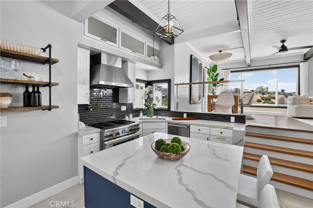 1414 Mar Vista Laguna Beach, CA 92651