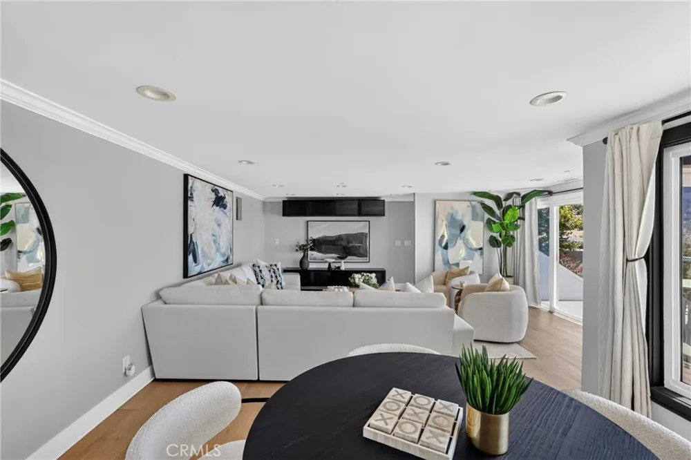 1414 Mar Vista Laguna Beach, CA 92651