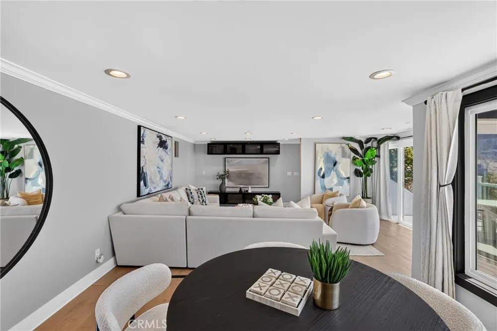 1414 Mar Vista Laguna Beach, CA 92651