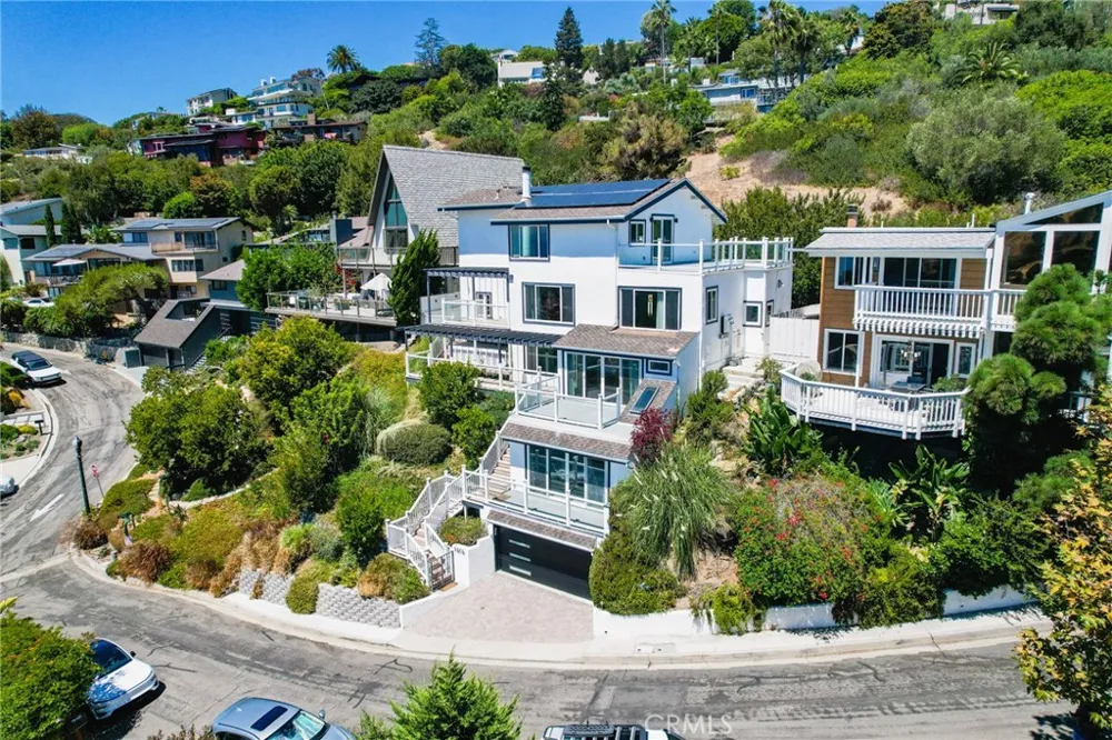 1414 Mar Vista Laguna Beach, CA 92651