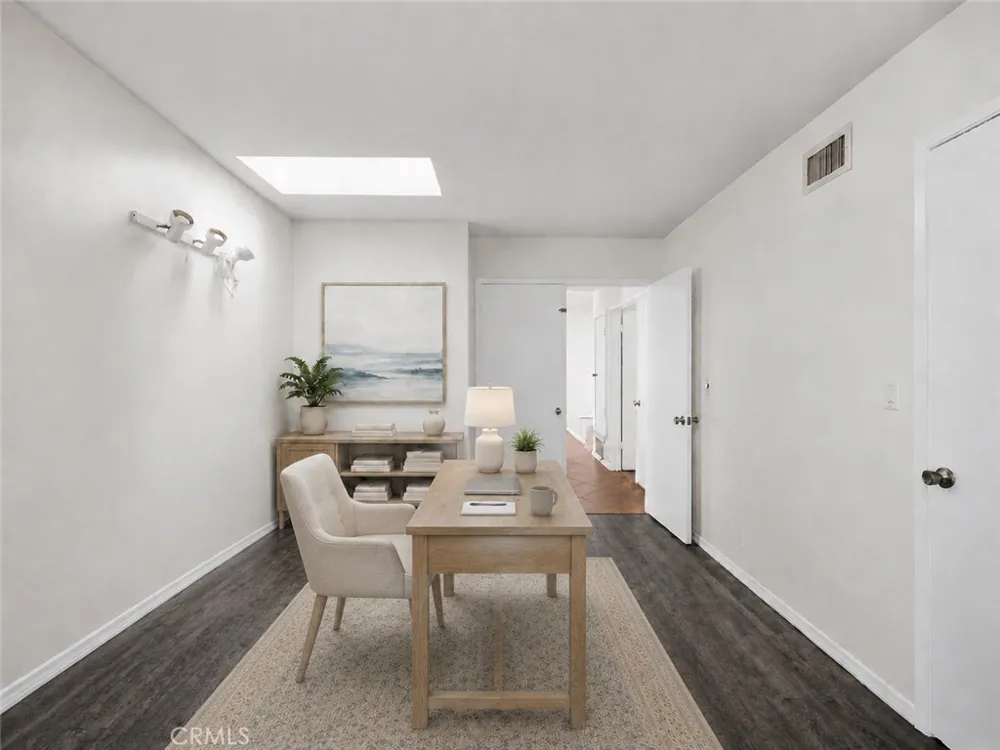 21241 Lochlea Lane Huntington Beach, CA 92646