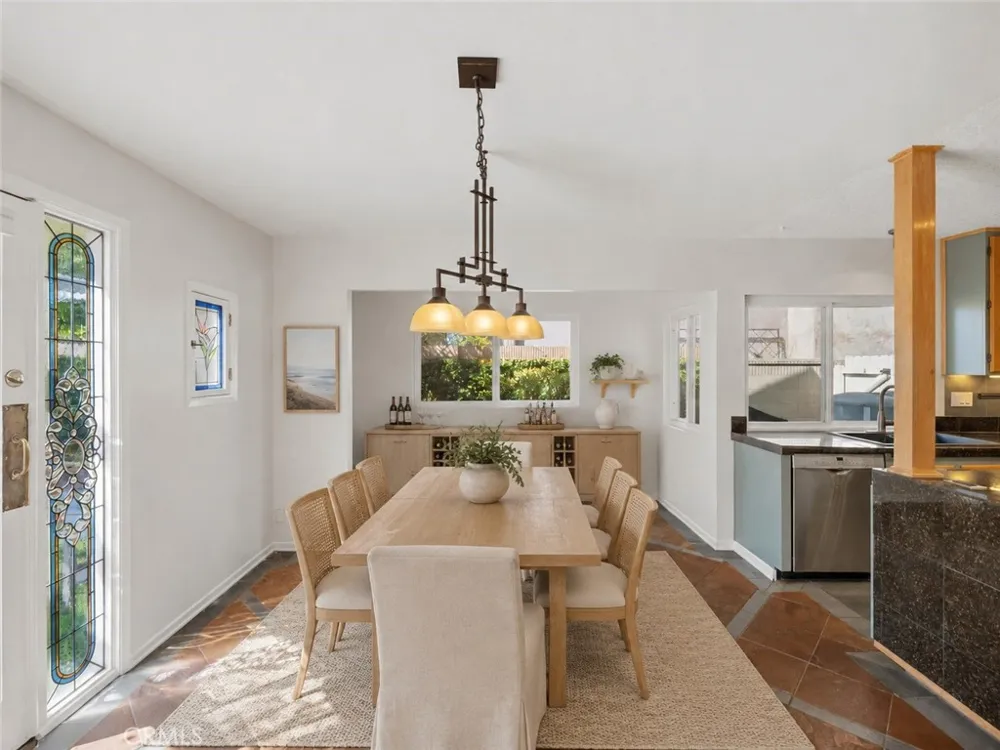 21241 Lochlea Lane Huntington Beach, CA 92646