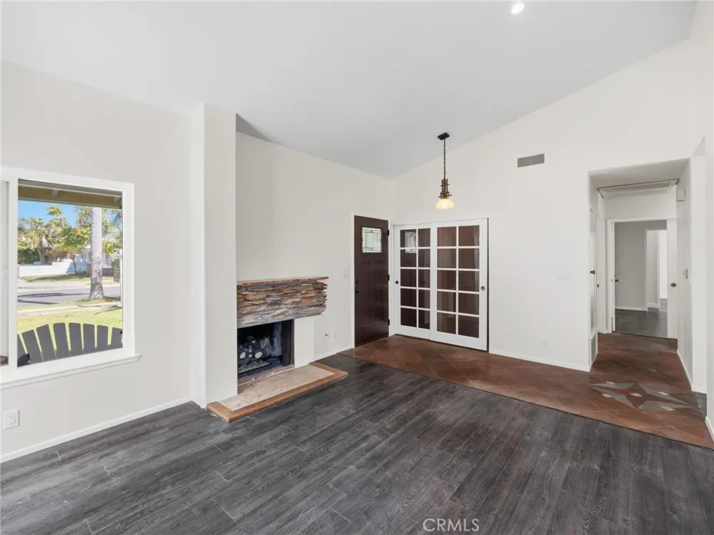 21241 Lochlea Lane Huntington Beach, CA 92646