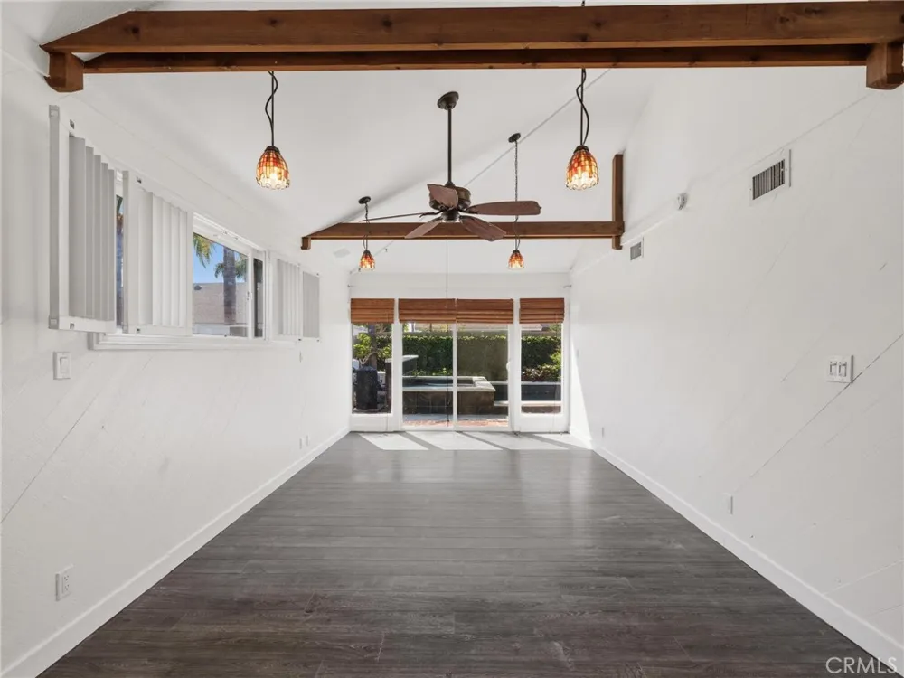 21241 Lochlea Lane Huntington Beach, CA 92646