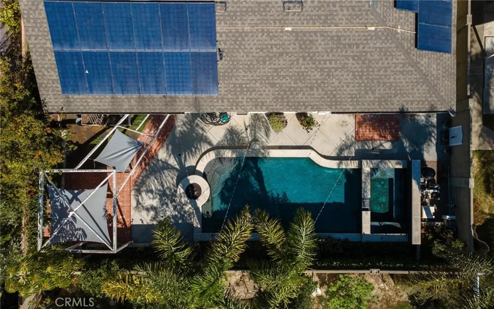 21241 Lochlea Lane Huntington Beach, CA 92646
