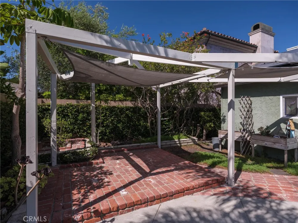 21241 Lochlea Lane Huntington Beach, CA 92646