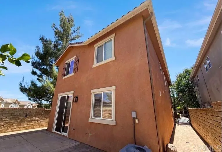 29206 W Rio Lobo Way W #1 Valencia, CA 91354