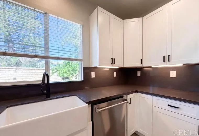29206 W Rio Lobo Way W #1 Valencia, CA 91354