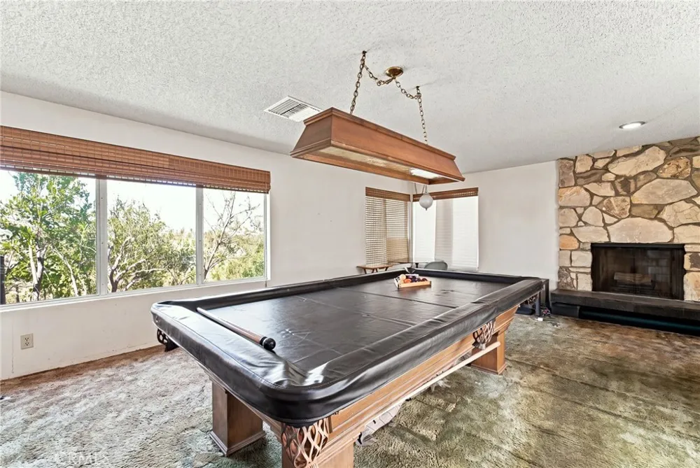 3800 Sapphire Drive Encino, CA 91436