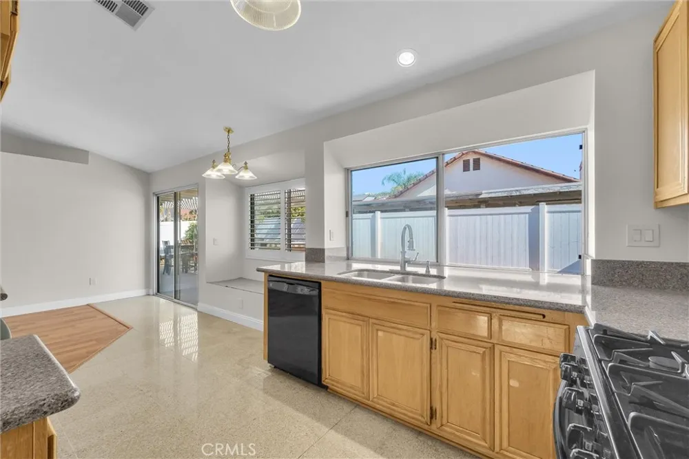 200 Worth Perris, CA 92571