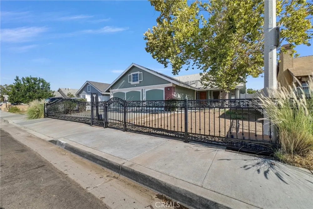 200 Worth Perris, CA 92571