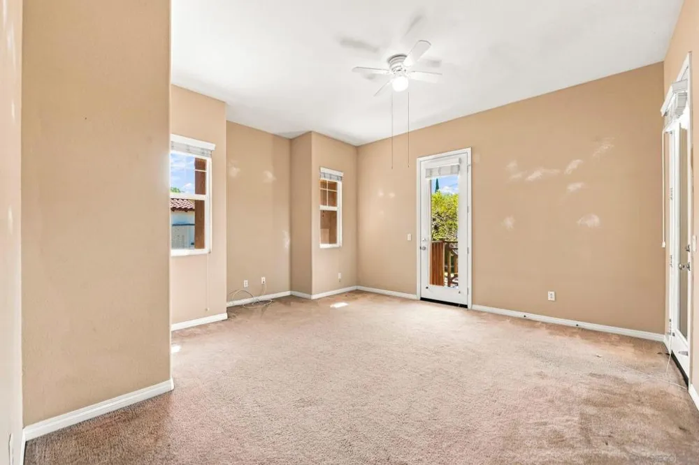 3239 Sitio Tortuga Carlsbad, CA 92009
