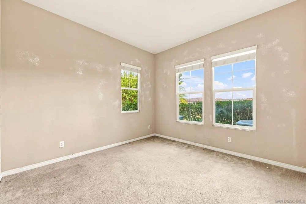 3239 Sitio Tortuga Carlsbad, CA 92009