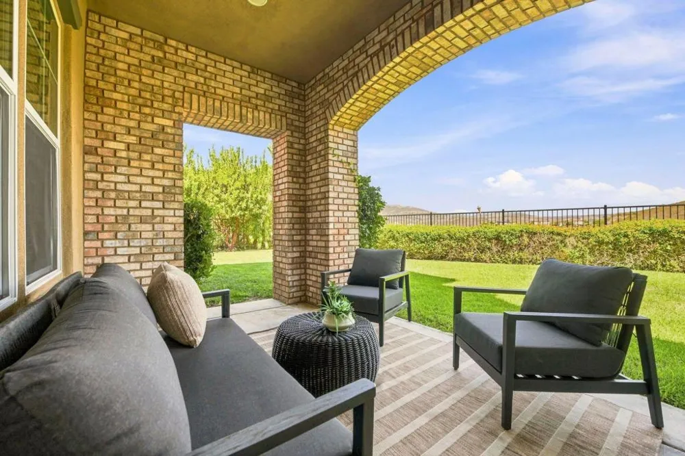 3239 Sitio Tortuga Carlsbad, CA 92009