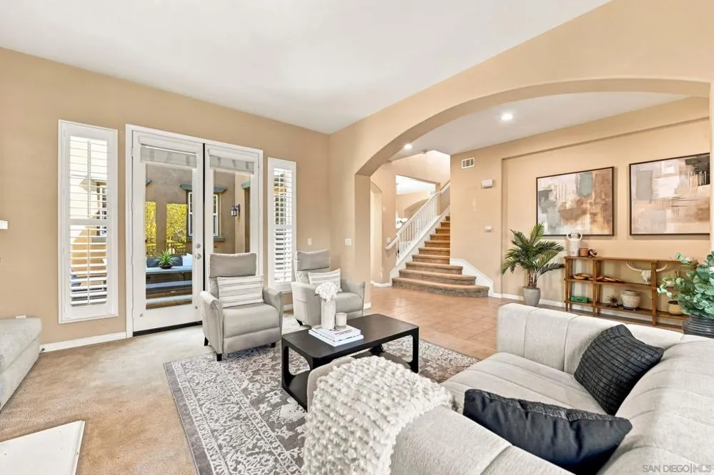 3239 Sitio Tortuga Carlsbad, CA 92009