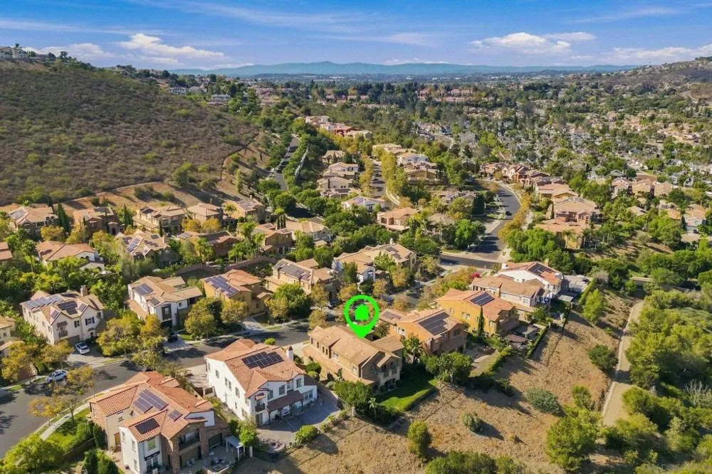 3239 Sitio Tortuga Carlsbad, CA 92009