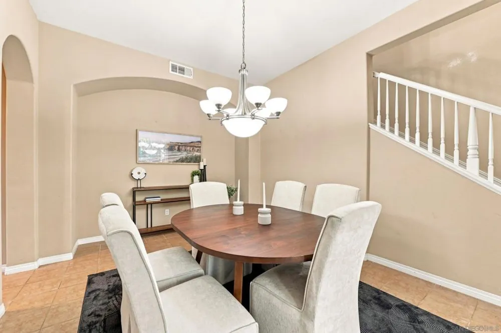 3239 Sitio Tortuga Carlsbad, CA 92009