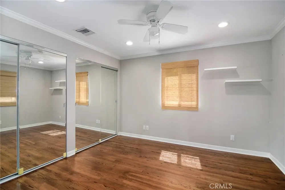 22839 Dolorosa Street Woodland Hills, CA 91367