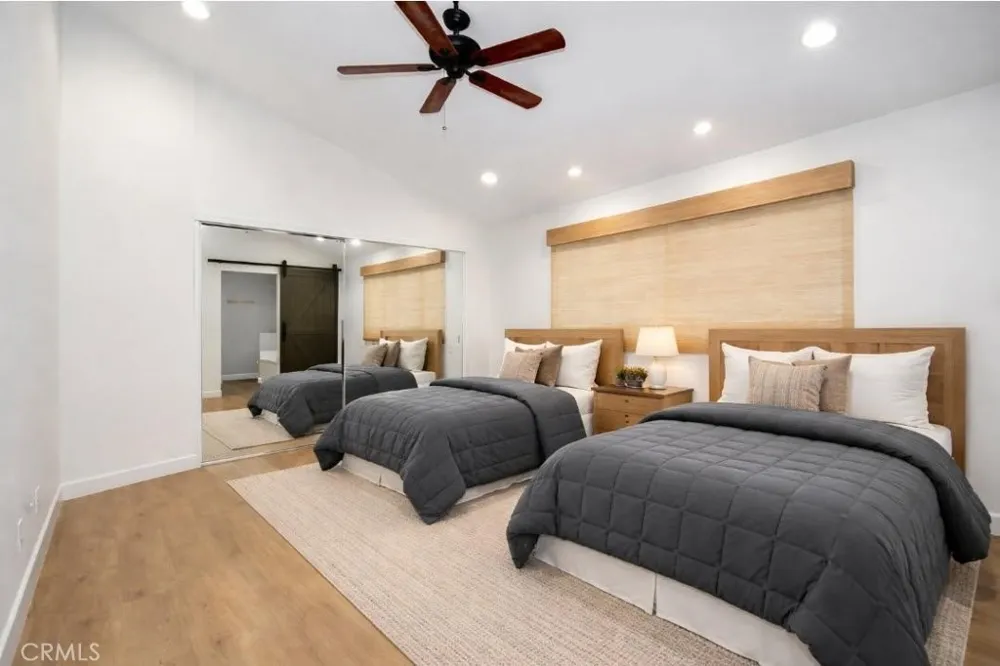 22839 Dolorosa Street Woodland Hills, CA 91367