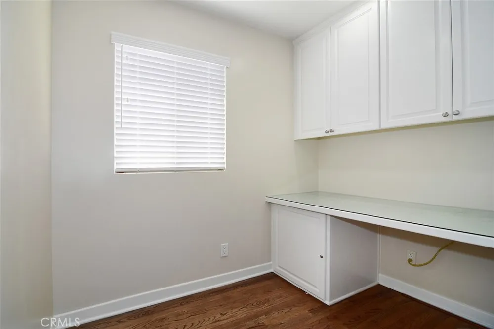22839 Dolorosa Street Woodland Hills, CA 91367
